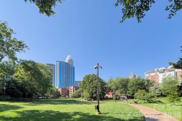 405 W 7th Street 303, Charlotte, NC 28202