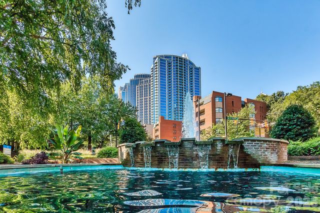 405 W 7th Street 303, Charlotte, NC 28202