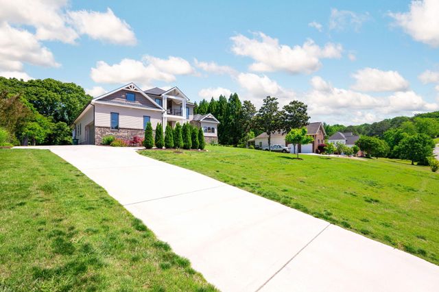 219 Overlook Drive, Ringgold, GA 30736