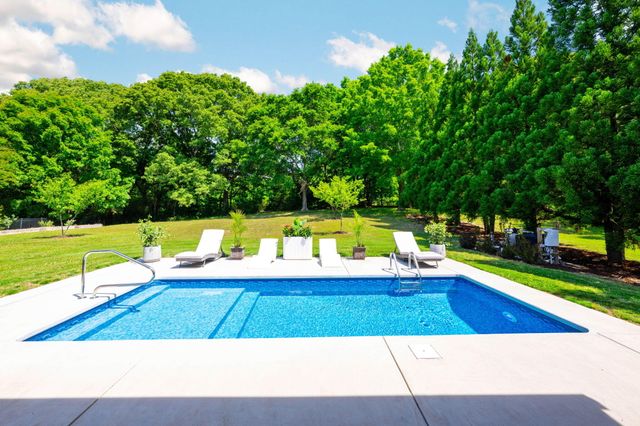 219 Overlook Drive, Ringgold, GA 30736