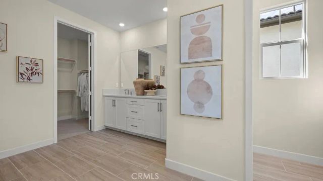 2038 Pyrenes Place, Santa Paula, CA 93060