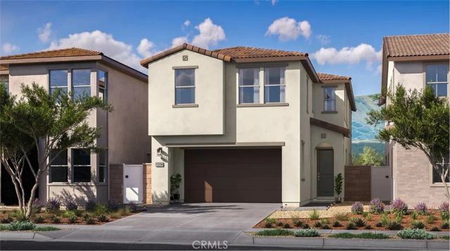 2038 Pyrenes Place, Santa Paula, CA 93060