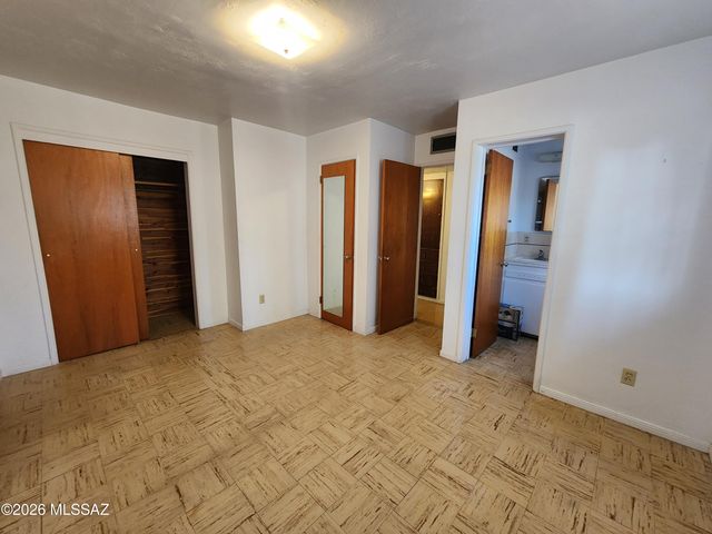 5952 E Eli Street, Tucson, AZ 85711