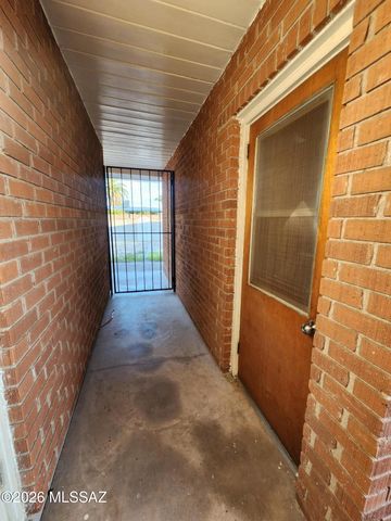 5952 E Eli Street, Tucson, AZ 85711