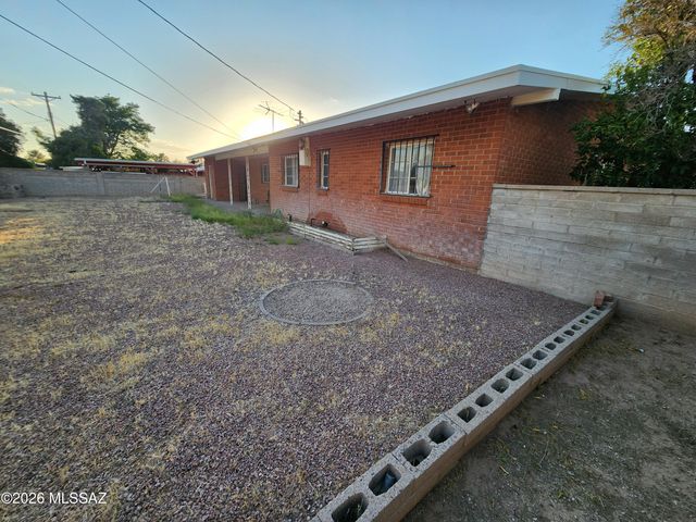 5952 E Eli Street, Tucson, AZ 85711