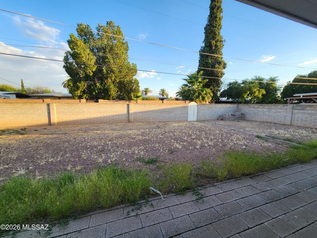 5952 E Eli Street, Tucson, AZ 85711
