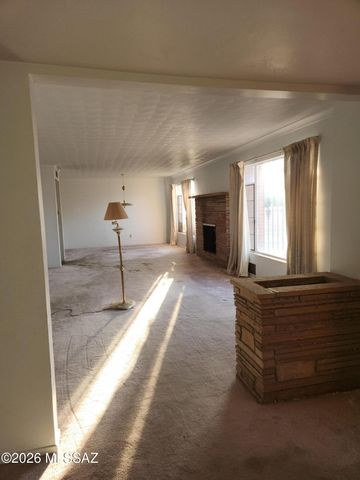 5952 E Eli Street, Tucson, AZ 85711