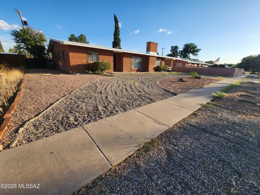 5952 E Eli Street, Tucson, AZ 85711