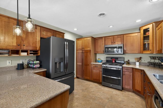 16316 Birchwood Lane, Brainerd, MN 56401