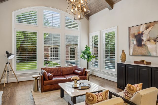 4234 Williamsburg Road, Dallas, TX 75220