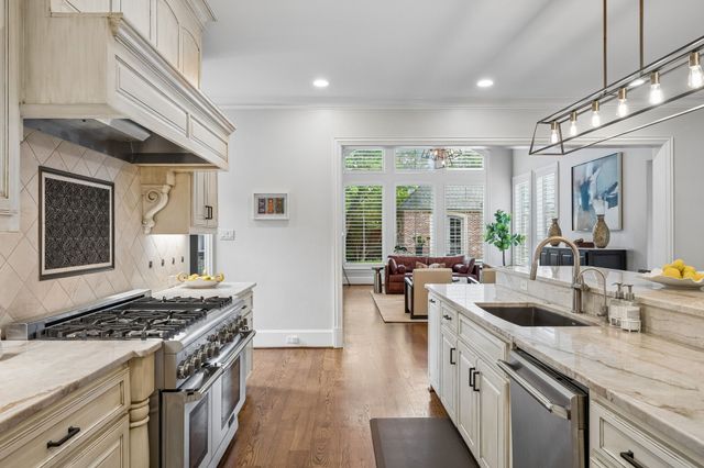 4234 Williamsburg Road, Dallas, TX 75220