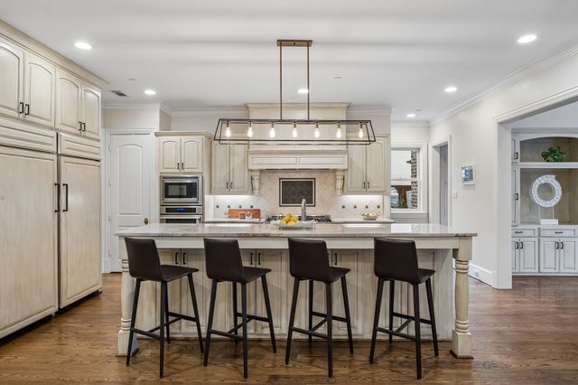 4234 Williamsburg Road, Dallas, TX 75220