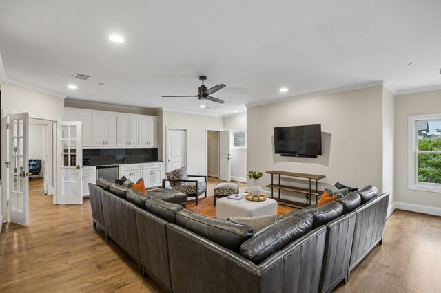 4234 Williamsburg Road, Dallas, TX 75220