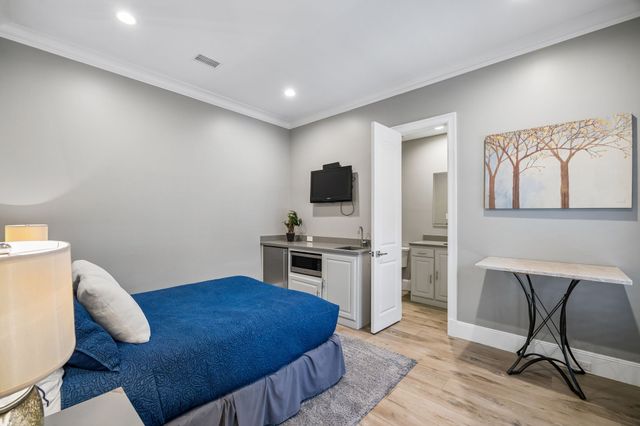 4234 Williamsburg Road, Dallas, TX 75220