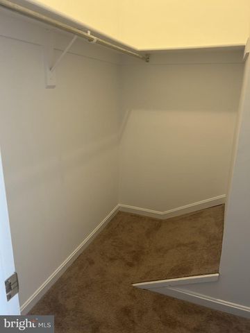 14 LYNN MANOR CT, Rockville, MD 20850