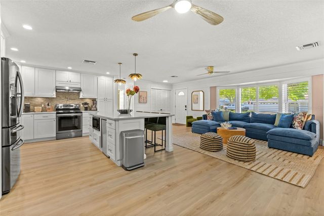 12263 90TH AVENUE, Seminole, FL 33772