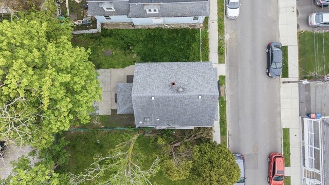 128 Cedar St, New Bedford, MA 02740