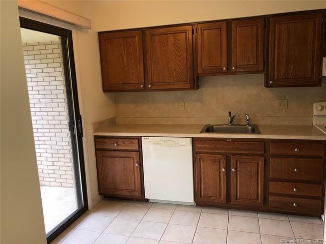 6 Bouton Street East 9, Stamford, CT 06907