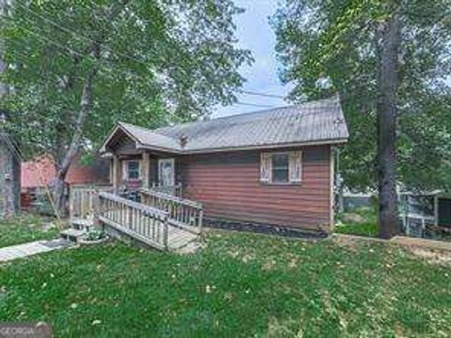 688 Twin Mountain Lake Drive, Talking Rock, GA 30175
