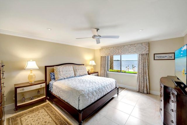 1776 Mooringline Drive 102, Vero Beach, FL 32963