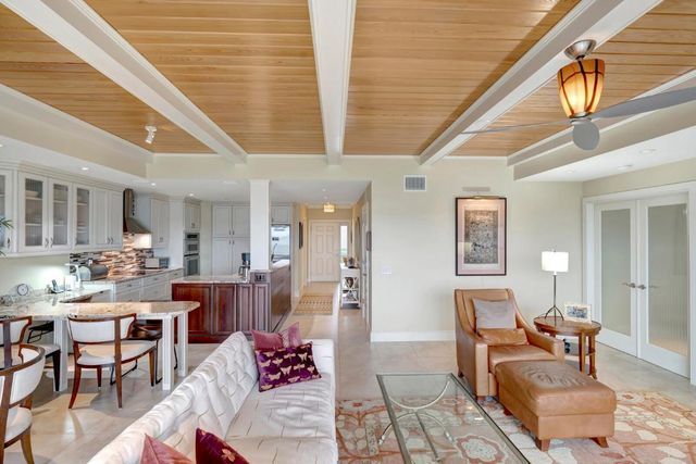 1776 Mooringline Drive 102, Vero Beach, FL 32963