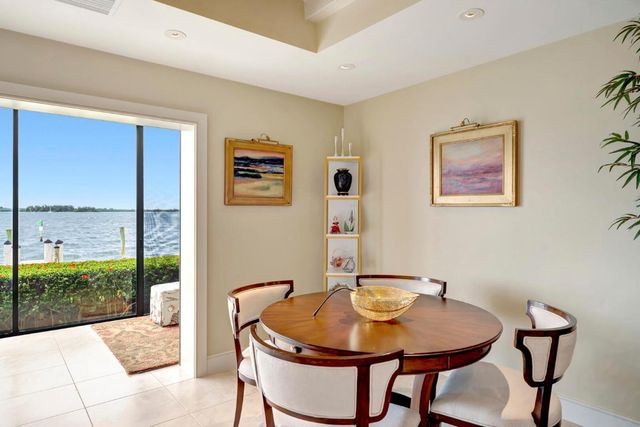 1776 Mooringline Drive 102, Vero Beach, FL 32963