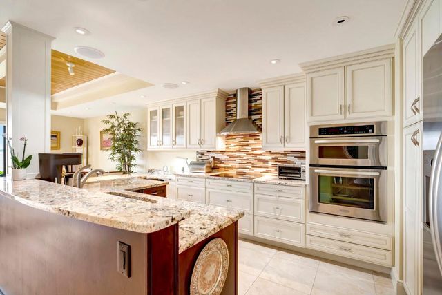 1776 Mooringline Drive 102, Vero Beach, FL 32963