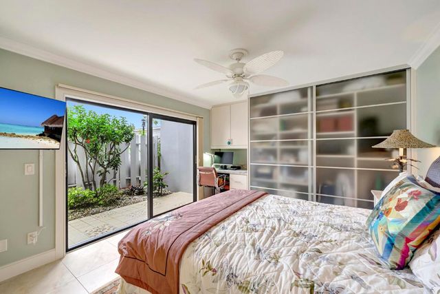 1776 Mooringline Drive 102, Vero Beach, FL 32963