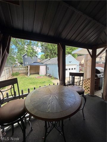 1715 7th Street, Cuyahoga Falls, OH 44221