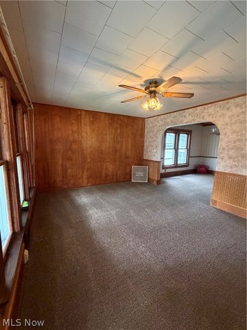 1715 7th Street, Cuyahoga Falls, OH 44221