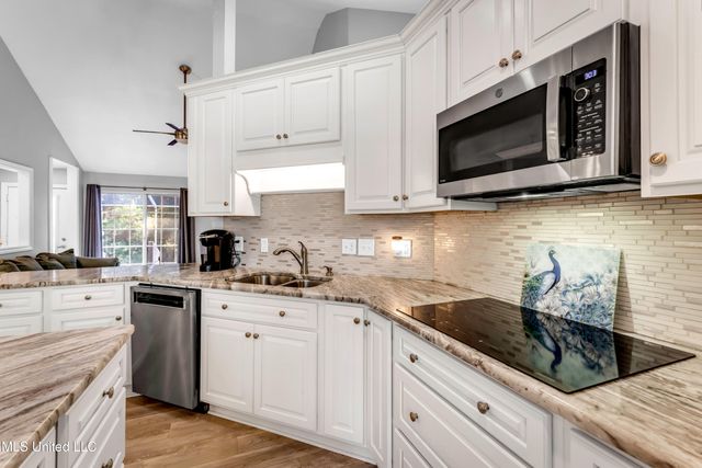 9321 Coconut Drive, Ocean Springs, MS 39564