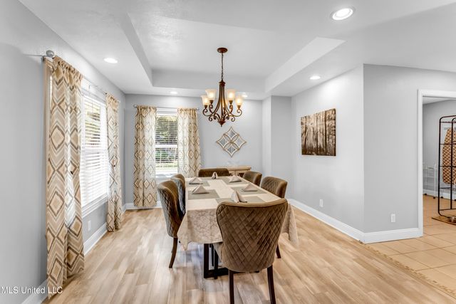 9321 Coconut Drive, Ocean Springs, MS 39564