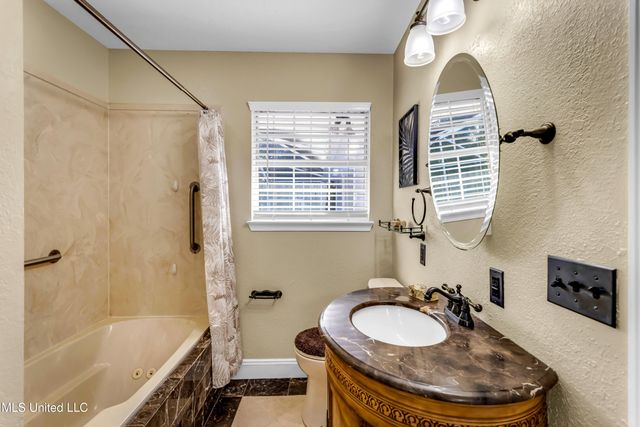 9321 Coconut Drive, Ocean Springs, MS 39564