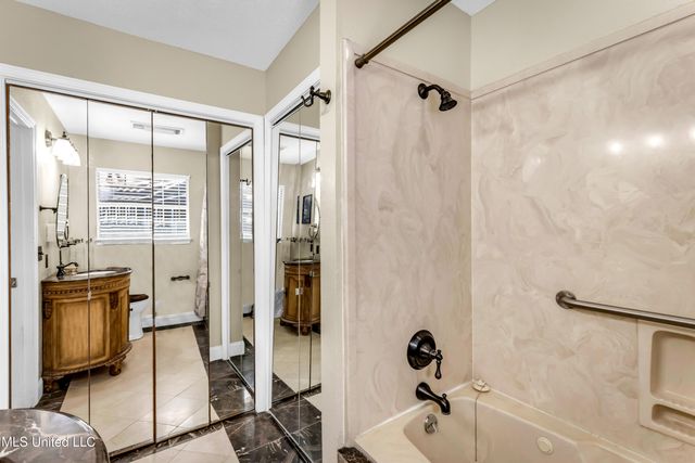 9321 Coconut Drive, Ocean Springs, MS 39564