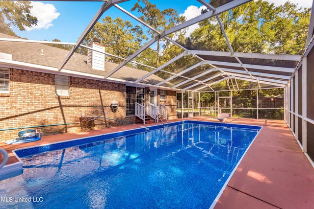 9321 Coconut Drive, Ocean Springs, MS 39564