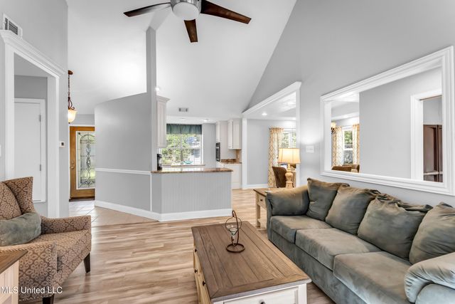 9321 Coconut Drive, Ocean Springs, MS 39564