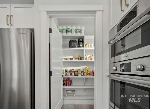 6379 S Utmost Ln, Meridian, ID 83642