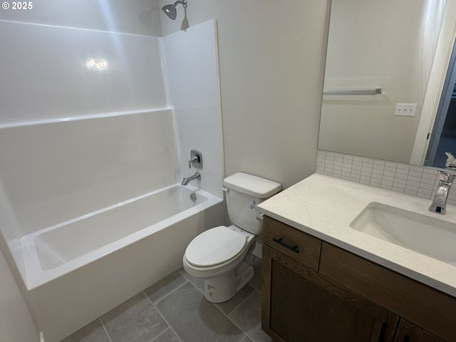 2308 Ne 94TH Ct, Vancouver, WA 98664