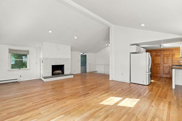 83 Sunset Drive, Charlton, MA 01507