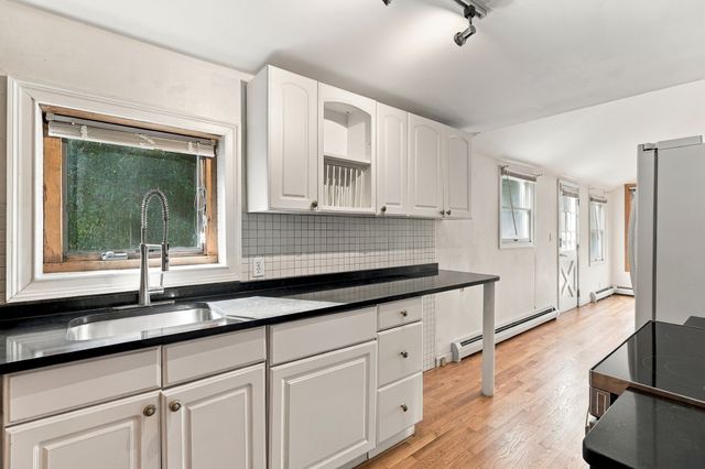 83 Sunset Drive, Charlton, MA 01507