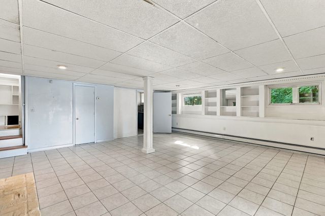 83 Sunset Drive, Charlton, MA 01507