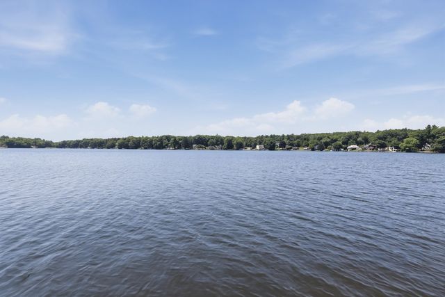 83 Sunset Drive, Charlton, MA 01507
