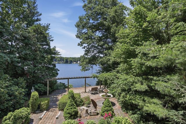 83 Sunset Drive, Charlton, MA 01507