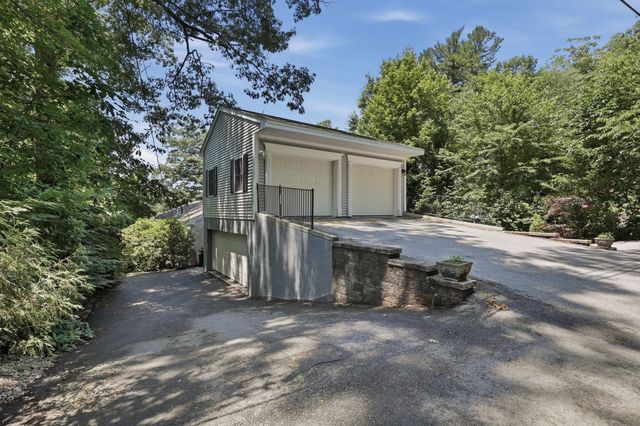 83 Sunset Drive, Charlton, MA 01507