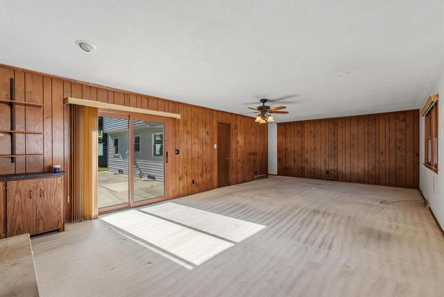 1115 Saratoga PARKWAY, Oconomowoc, WI 53066
