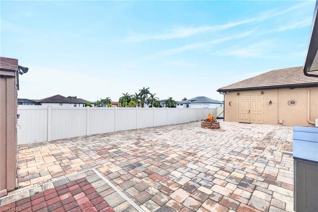 3835 SW 17th AVE, Cape Coral, FL 33914
