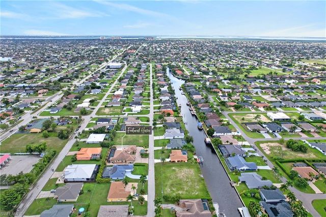 3835 SW 17th AVE, Cape Coral, FL 33914