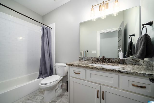 5587 CARRINGTON LAKE PARKWAY, Trussville, AL 35173