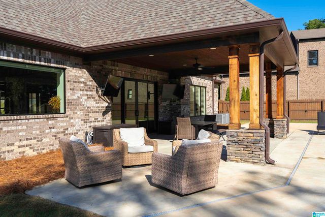 5587 CARRINGTON LAKE PARKWAY, Trussville, AL 35173