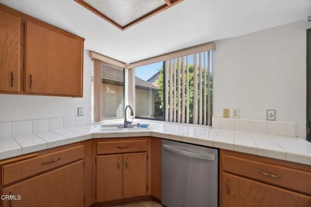 192 La Veta Drive, Camarillo, CA 93012
